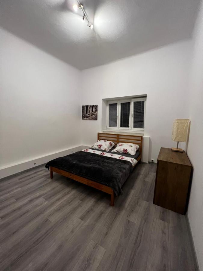Mlynsky Ostrov Apartment 2 Zdice Exterior foto